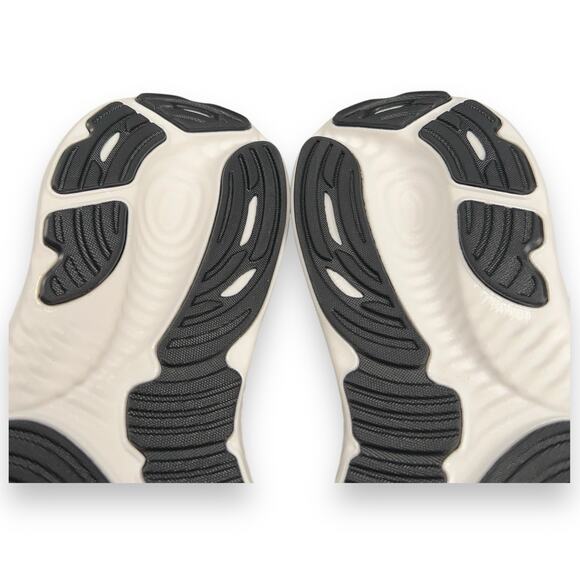 Brooks Black and White High Cushion Running Shoes - Picture 8 of 11